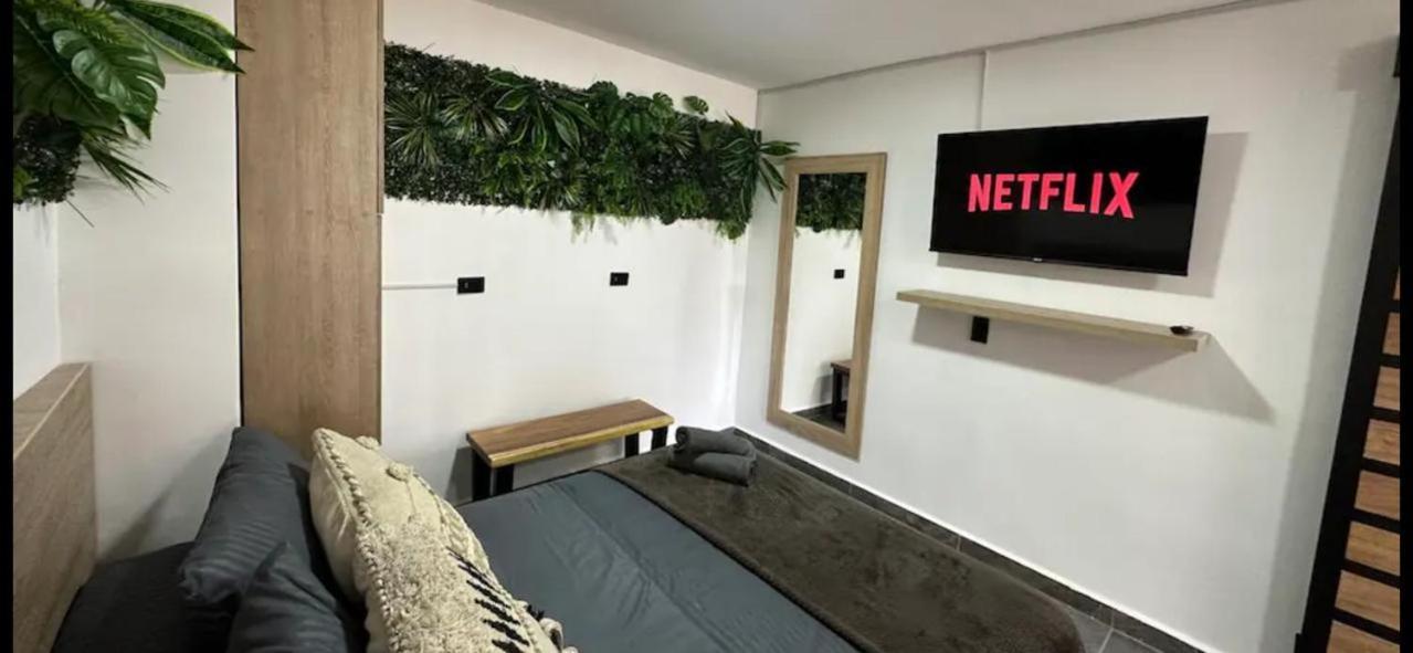 Apartamento Loft En Laureles